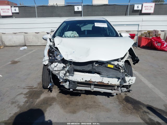 Toyota Prius C Two 2014 JTDKDTB33E1565575 Image 13