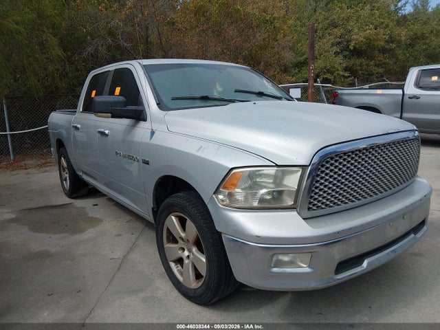 46038344 :رقم المزاد ، 1D7RB1CT9BS503696 vin ، 2011 Ram Ram 1500 Slt مزاد بيع