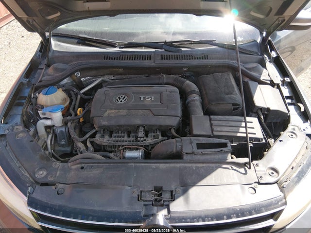 46038435 :رقم المزاد ، 3VWL07AJ2FM326981 vin ، 2015 Volkswagen Jetta 1.8t Sel مزاد بيع