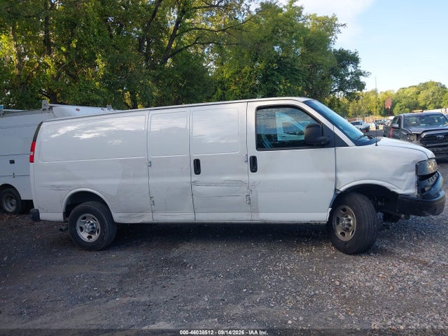 2024 Chevrolet Express Cargo Rwd 2500 Extended Wheelbase Wt მანქანა იყიდება აუქციონზე, vin: 1GCWGBFP8R1288086, აუქციონის ნომერი: 46038512