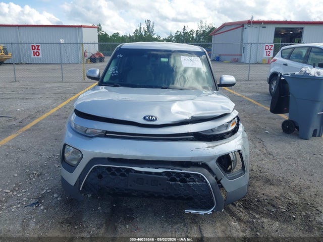 2020 Kia Soul S მანქანა იყიდება აუქციონზე, vin: KNDJ23AU4L7064605, აუქციონის ნომერი: 46038546