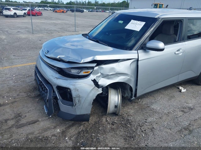 2020 Kia Soul S მანქანა იყიდება აუქციონზე, vin: KNDJ23AU4L7064605, აუქციონის ნომერი: 46038546