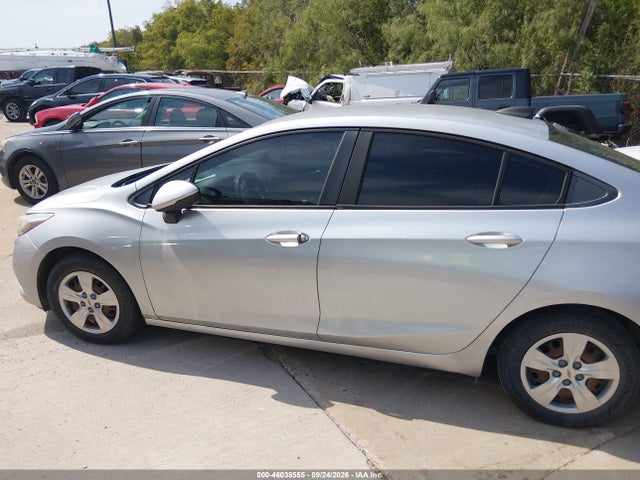 1G1BC5SM8H7203338 Chevrolet Cruze Ls Auto