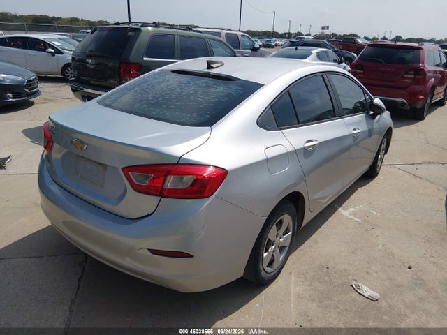 1G1BC5SM8H7203338 Chevrolet Cruze Ls Auto