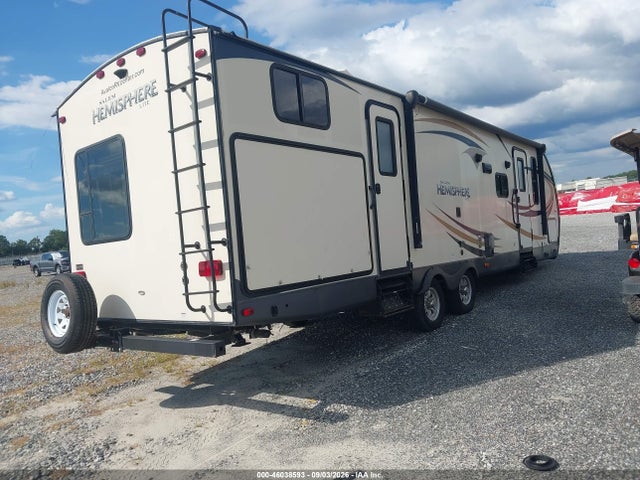 Salem Hemisphere Lite 2017 4X4TSBG22HU081592 Image 4