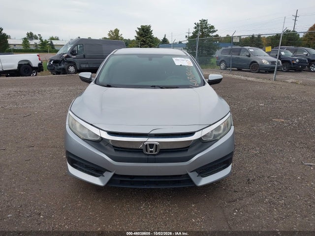 2018 Honda Civic Lx მანქანა იყიდება აუქციონზე, vin: 2HGFC2F57JH557552, აუქციონის ნომერი: 46038605
