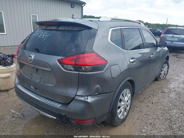 2017 Nissan Rogue S მანქანა იყიდება აუქციონზე, vin: JN8AT2MT5HW385354, აუქციონის ნომერი: 46038609