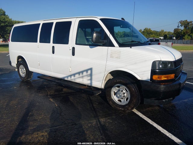 46038628 :رقم المزاد ، 1GAZGNFP1L1259138 vin ، 2020 Chevrolet Express Passenger Rwd 3500 Extended Wheelbase Ls مزاد بيع