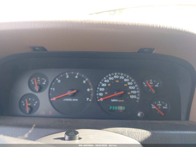 Продаж на аукціоні авто 2000 Jeep Grand Cherokee Laredo, vin: 1J4GW48SXYC142399, номер лоту: 46038664