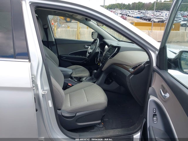 Продажа на аукционе авто 2017 Hyundai Santa Fe Sport 2.4l, vin: 5XYZTDLB4HG393073, номер лота: 46038742