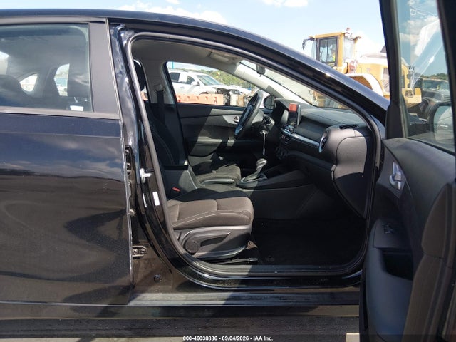 Продажа на аукционе авто 2024 Kia Forte Lxs, vin: 3KPF24AD0RE790076, номер лота: 46038886