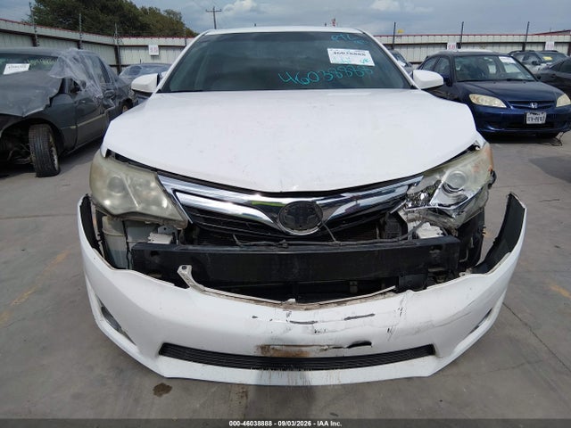 46038888 :رقم المزاد ، 4T1BD1FK1CU061085 vin ، 2012 Toyota Camry Hybrid Xle مزاد بيع