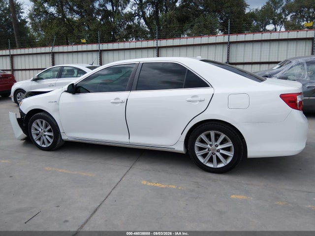 46038888 :رقم المزاد ، 4T1BD1FK1CU061085 vin ، 2012 Toyota Camry Hybrid Xle مزاد بيع