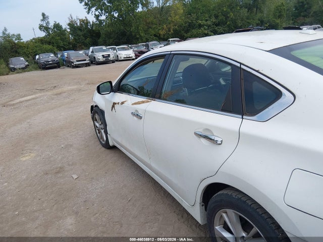 2013 Nissan Altima 2.5 Sl მანქანა იყიდება აუქციონზე, vin: 1N4AL3AP8DC198670, აუქციონის ნომერი: 46038912