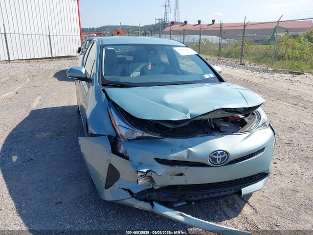 Продаж на аукціоні авто 2017 Toyota Prius Two, vin: JTDKBRFU0H3025704, номер лоту: 46038938
