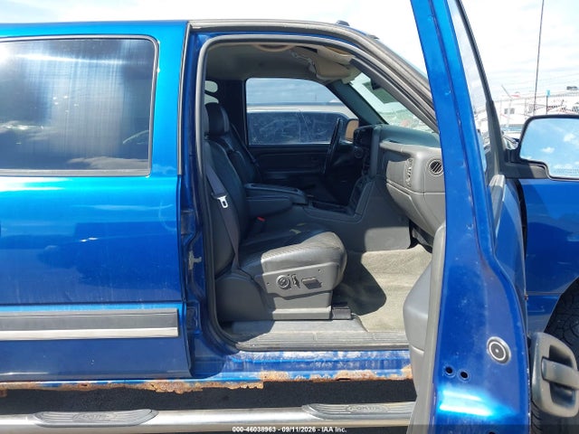 Продажа на аукционе авто 2004 Chevrolet Silverado 1500 Z71, vin: 2GCEK13T241408568, номер лота: 46038963