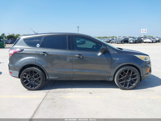 Продажа на аукционе авто 2017 Ford Escape S, vin: 1FMCU0F74HUE35366, номер лота: 46038966