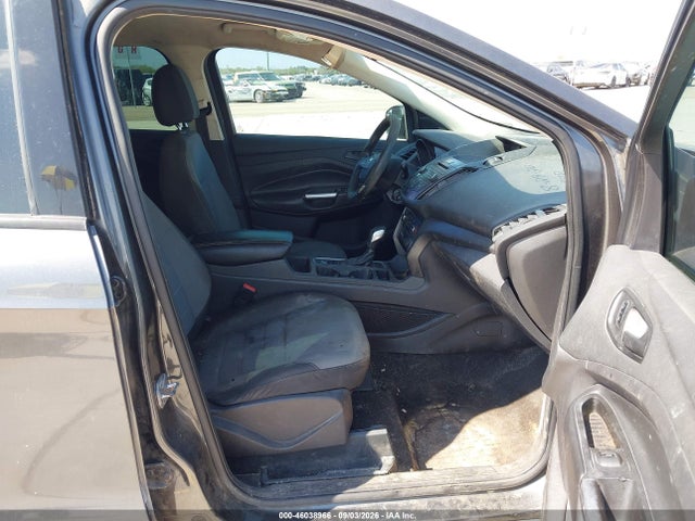 Продажа на аукционе авто 2017 Ford Escape S, vin: 1FMCU0F74HUE35366, номер лота: 46038966