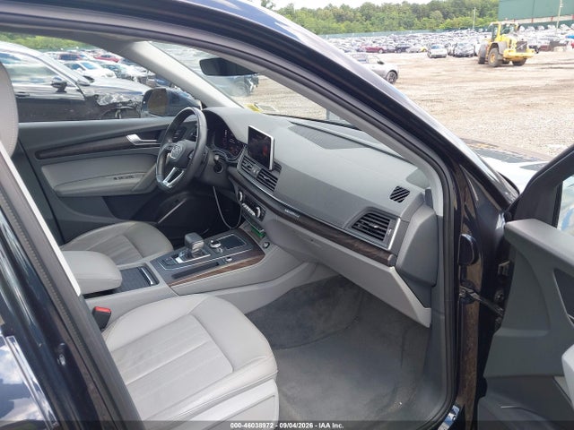 2020 Audi Q5 Premium Plus 45 Tfsi Quattro S Tronic მანქანა იყიდება აუქციონზე, vin: WA1BNAFYXL2068080, აუქციონის ნომერი: 46038972