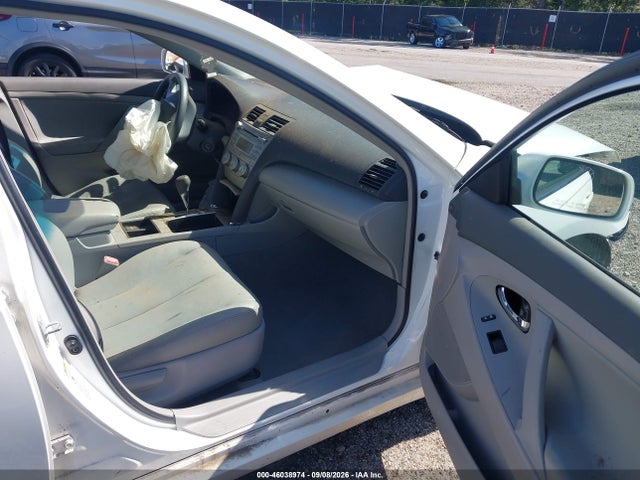 46038974 :رقم المزاد ، 4T1BE46K69U821308 vin ، 2009 Toyota Camry Le مزاد بيع