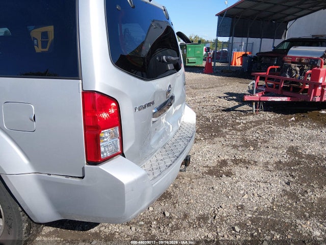 46039017 :رقم المزاد ، 5N1AR18B18C610968 vin ، 2008 Nissan Pathfinder Le مزاد بيع