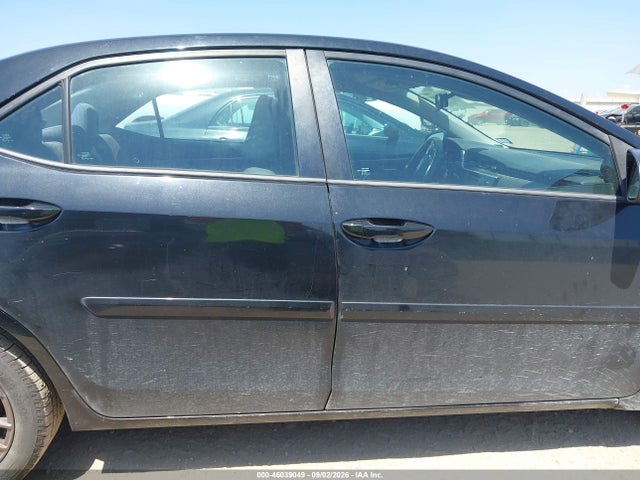 Продажа на аукционе авто 2017 Toyota Corolla Le, vin: 5YFBURHE8HP619822, номер лота: 46039049
