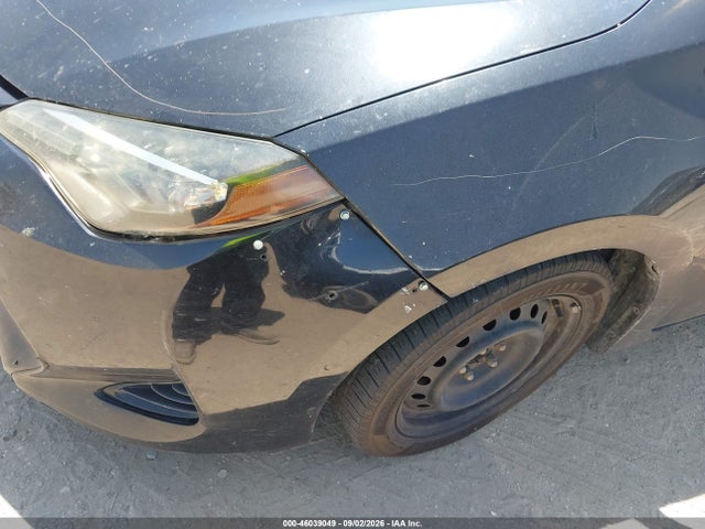 Продажа на аукционе авто 2017 Toyota Corolla Le, vin: 5YFBURHE8HP619822, номер лота: 46039049