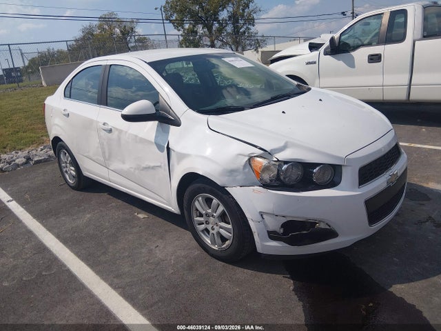 46039124 :رقم المزاد ، 1G1JC5SH3E4141438 vin ، 2014 Chevrolet Sonic Lt Auto مزاد بيع