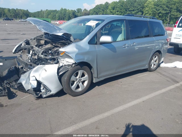46039145 :رقم المزاد ، 5TDKZ3DC1LS022840 vin ، 2020 Toyota Sienna Le مزاد بيع