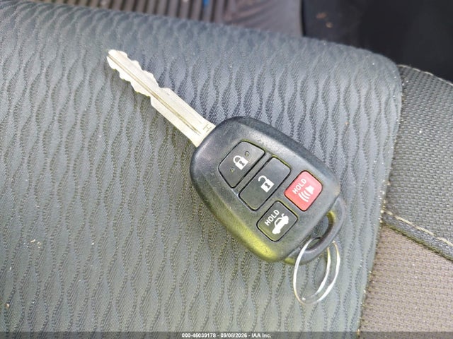 Продаж на аукціоні авто 2018 Toyota Corolla Le, vin: 2T1BURHEXJC003884, номер лоту: 46039178