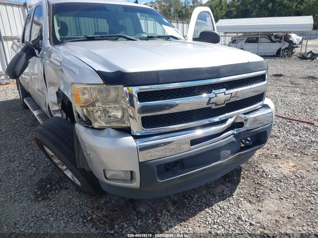 46039219 :رقم المزاد ، 3GCPCSE06BG296439 vin ، 2011 Chevrolet Silverado 1500 Lt مزاد بيع