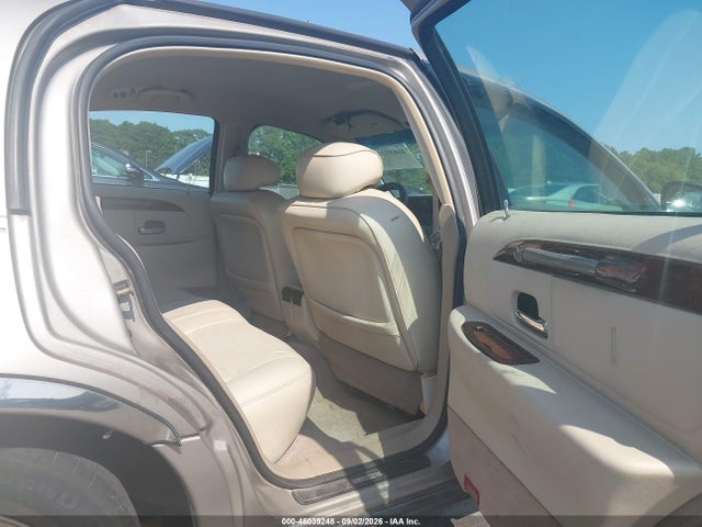Продажа на аукционе авто 2001 Lincoln Town Car Signature, vin: 1LNHM82W31Y732922, номер лота: 46039248