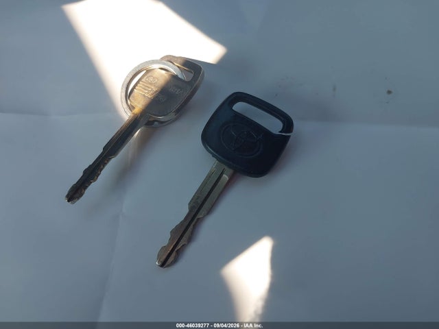Продажа на аукционе авто 1998 Toyota Sienna Xle, vin: 4T3ZF13C3WU057721, номер лота: 46039277