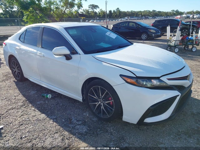 Auction sale of the 2022 Toyota Camry Se, vin: 4T1G11AK9NU073803, lot number: 46039303