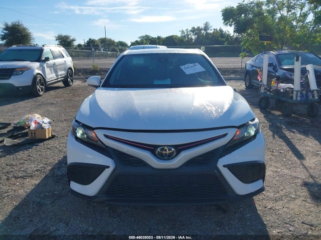 2022 Toyota Camry Se მანქანა იყიდება აუქციონზე, vin: 4T1G11AK9NU073803, აუქციონის ნომერი: 46039303