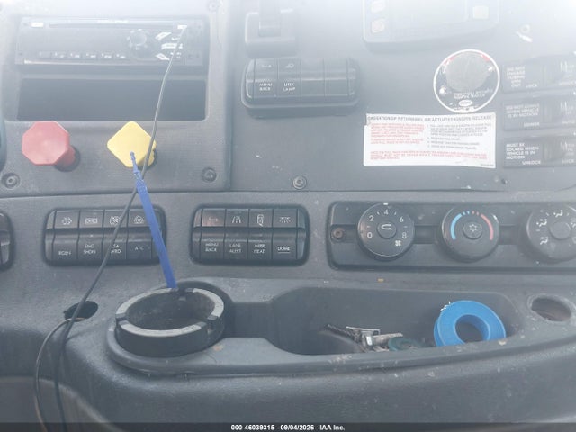 Продаж на аукціоні авто 2014 Freightliner Cascadia 113, vin: 3AKJGBDV4ESFZ2123, номер лоту: 46039315