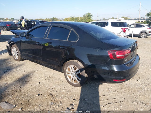 46039324 :رقم المزاد ، 3VW2B7AJ4JM256074 vin ، 2018 Volkswagen Jetta 1.4t S مزاد بيع