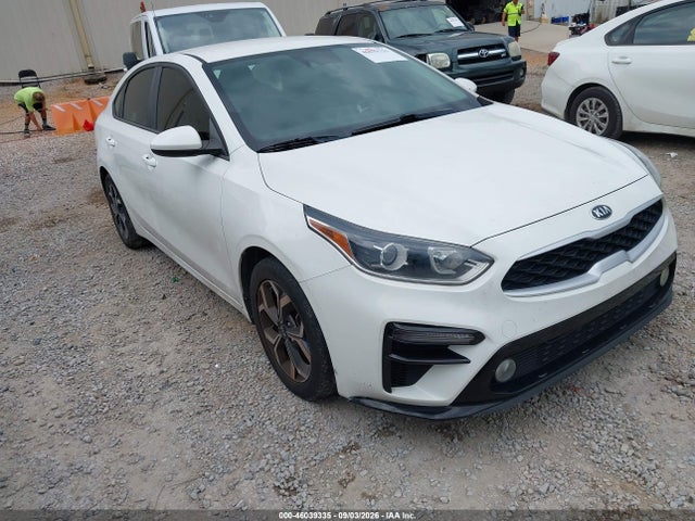 2020 3KPF24AD1LE205979 main image