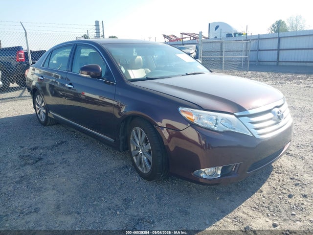 46039354 :رقم المزاد ، 4T1BK3DB2CU465095 vin ، 2012 Toyota Avalon Limited مزاد بيع