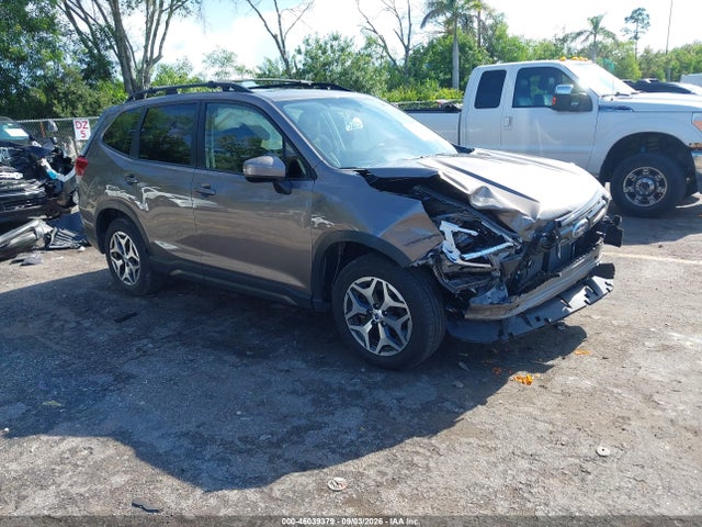 2023 Subaru Forester Premium მანქანა იყიდება აუქციონზე, vin: JF2SKADC6PH463948, აუქციონის ნომერი: 46039379