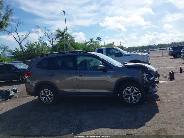 2023 Subaru Forester Premium მანქანა იყიდება აუქციონზე, vin: JF2SKADC6PH463948, აუქციონის ნომერი: 46039379
