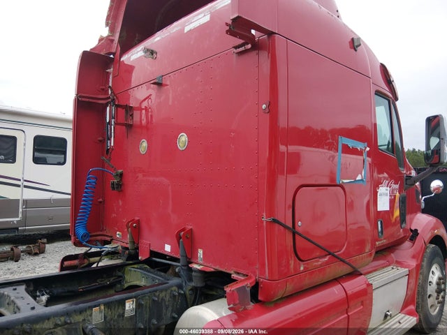 46039388 :رقم المزاد ، 1XP4D49X7CD132374 vin ، 2012 Peterbilt 587 مزاد بيع