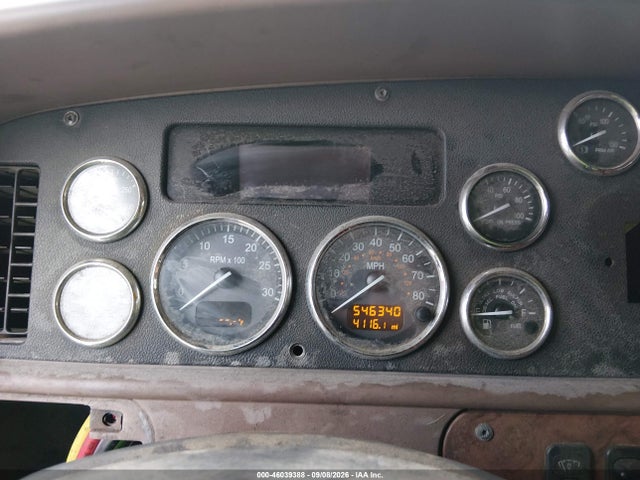 46039388 :رقم المزاد ، 1XP4D49X7CD132374 vin ، 2012 Peterbilt 587 مزاد بيع
