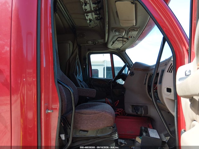 46039388 :رقم المزاد ، 1XP4D49X7CD132374 vin ، 2012 Peterbilt 587 مزاد بيع