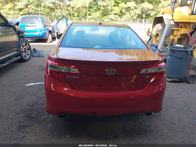 2013 Toyota Camry Se V6 მანქანა იყიდება აუქციონზე, vin: 4T1BK1FK6DU530033, აუქციონის ნომერი: 46039393