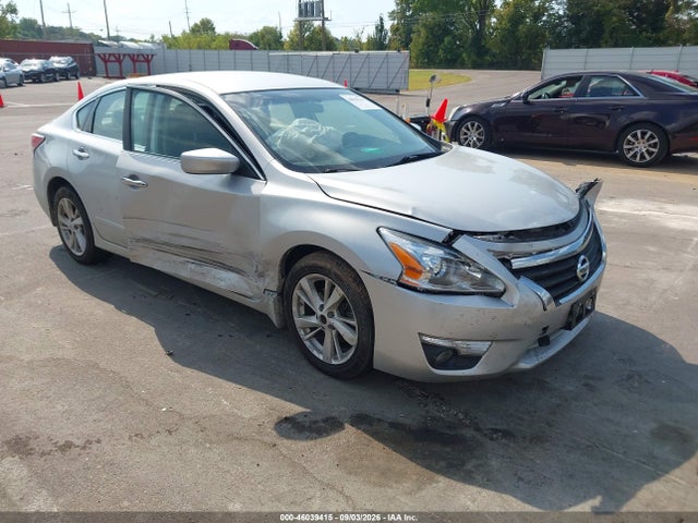 2015 Nissan Altima 2.5 Sv მანქანა იყიდება აუქციონზე, vin: 1N4AL3AP9FC475880, აუქციონის ნომერი: 46039415