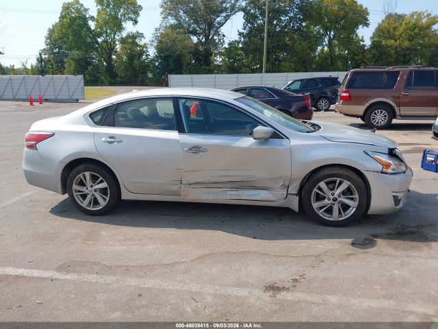 2015 Nissan Altima 2.5 Sv მანქანა იყიდება აუქციონზე, vin: 1N4AL3AP9FC475880, აუქციონის ნომერი: 46039415