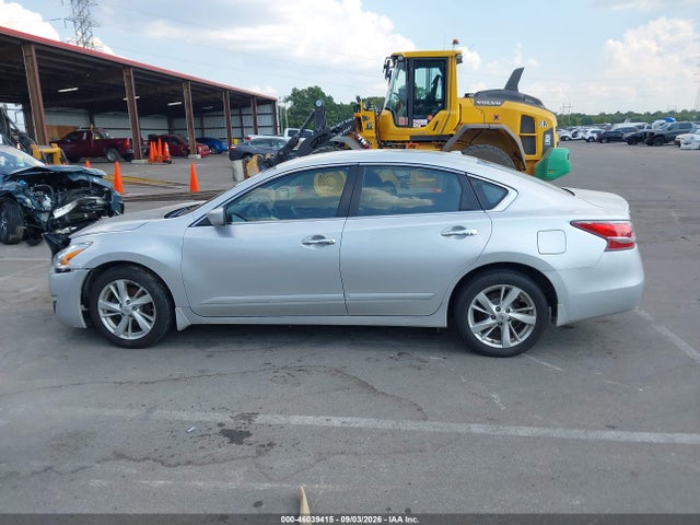 2015 Nissan Altima 2.5 Sv მანქანა იყიდება აუქციონზე, vin: 1N4AL3AP9FC475880, აუქციონის ნომერი: 46039415