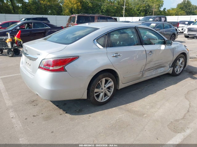 2015 Nissan Altima 2.5 Sv მანქანა იყიდება აუქციონზე, vin: 1N4AL3AP9FC475880, აუქციონის ნომერი: 46039415