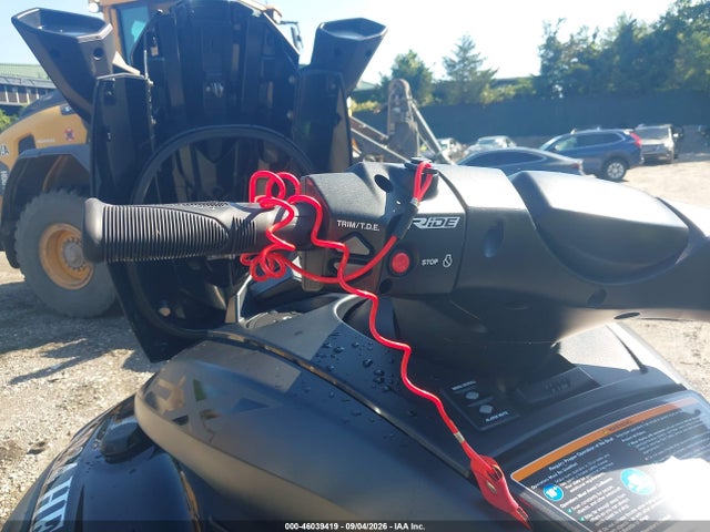 46039419 :رقم المزاد ، 5KTWS141XNF508794 vin ، 2021 Yamaha Fx Cruiser مزاد بيع